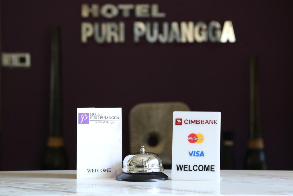 Puri Pujangga Hotel Bangi Exterior foto