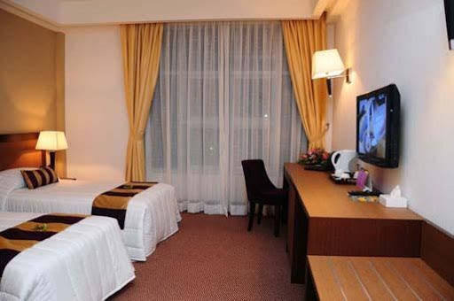 Puri Pujangga Hotel Bangi Exterior foto